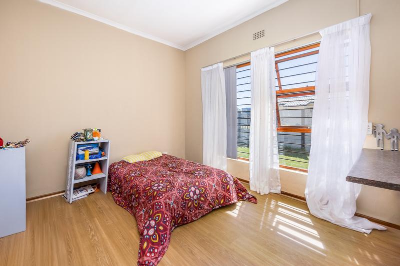 3 Bedroom Property for Sale in Peerless Park North Western Cape